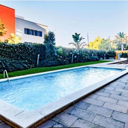 Espectacular Piso Cerca De La Playa Appartement Sant Adria de Besos Buitenkant foto
