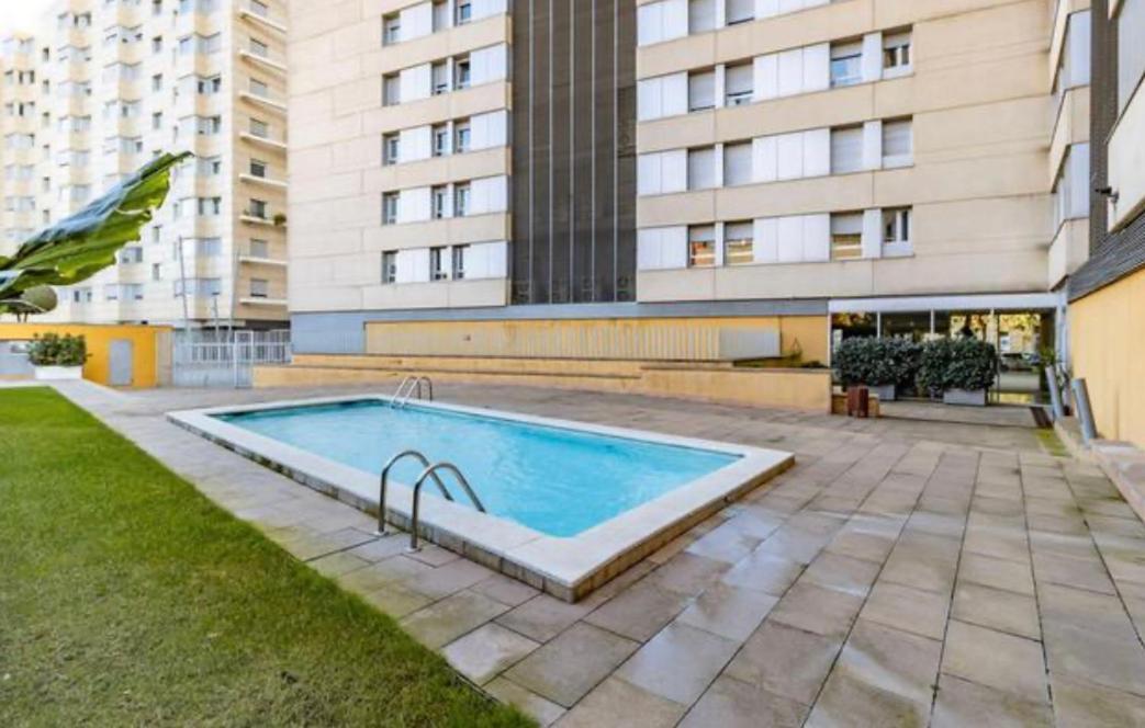 Espectacular Piso Cerca De La Playa Appartement Sant Adria de Besos Buitenkant foto